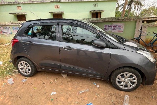 Hyundai Grand i10 1.2 कप्पा स्पोर्टज़ बीएस4 Second-hand 2018 Hyundai Grand i10 1.2 कप्पा स्पोर्टज़ बीएस4 for sale in Ganjam