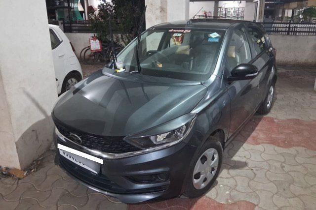 Tata Tiago एक्सएम सीएनजी Second-hand 2024 Tata Tiago एक्सएम सीएनजी for sale in Bhavnagar