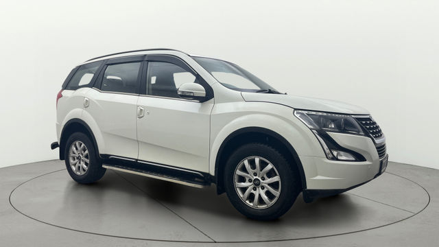 Mahindra XUV500 W9 AT Second-hand 2019 Mahindra XUV500 W9 AT for sale in Bangalore
