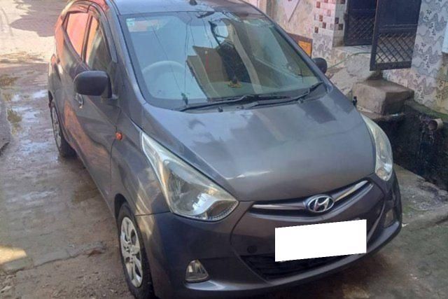 Second-hand 2014 Hyundai EON Magna Plus for sale in Gorakhpur