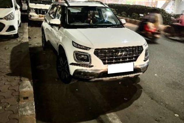 Hyundai Venue एसएक्स डीजल Second-hand 2021 Hyundai Venue एसएक्स डीजल for sale in Singrauli