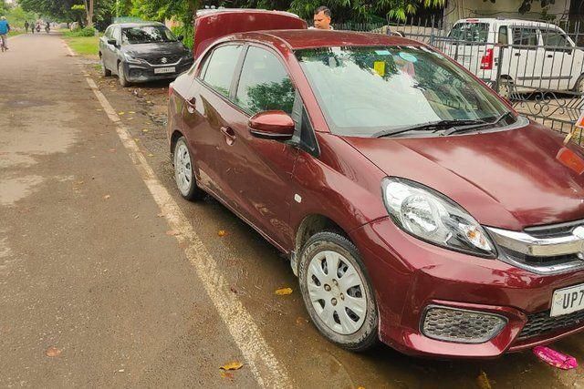 Honda Amaze S Option i-VTEC Second-hand 2017 Honda Amaze S Option i-VTEC for sale in Kanpur