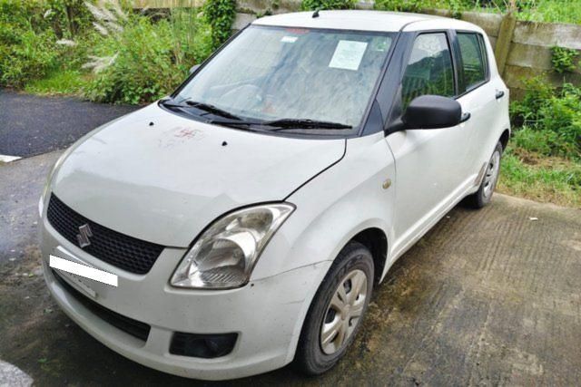 Maruti Suzuki Swift 1.3 वीएक्सआई Second-hand 2009 Maruti Suzuki Swift 1.3 वीएक्सआई for sale in Dhanbad