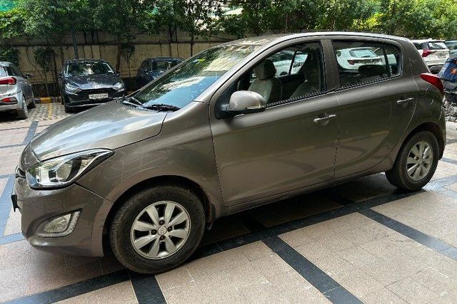 Hyundai i20 मैग्ना Second-hand 2013 Hyundai i20 मैग्ना for sale in Manesar