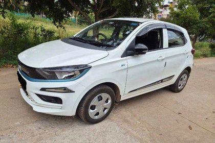 2023 टाटा टियागो ईवी XT LR