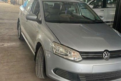 2013 Volkswagen Vento पेट्रोल Trendline