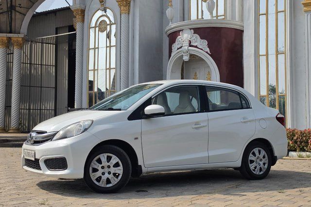 Second-hand 2016 Honda Amaze S CVT i-VTEC for sale in Surat