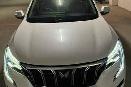 2025 Mahindra XUV700 एएक्स5 7 Str