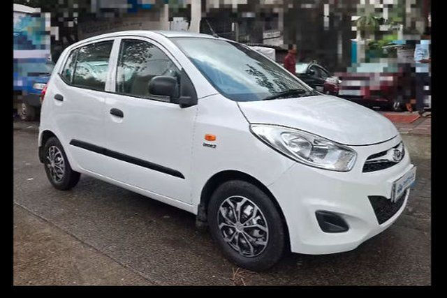 Second-hand 2014 Hyundai i10 Magna for sale in Thane
