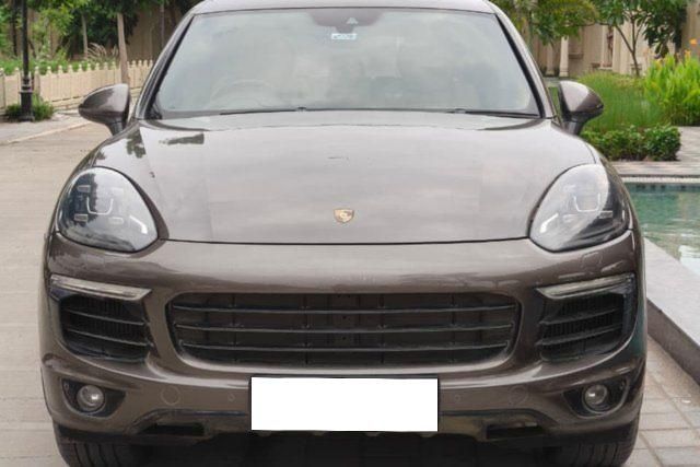 Porsche Cayenne डीजल Second-hand 2015 Porsche Cayenne डीजल for sale in Indore