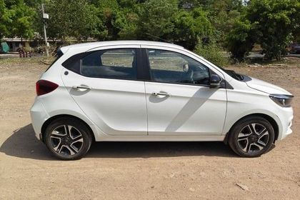 2024 Tata Tiago XZA प्लस AMT