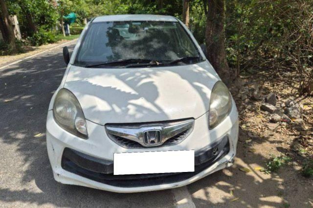 Honda Brio E MT Second-hand 2012 Honda Brio E MT for sale in Greater Noida