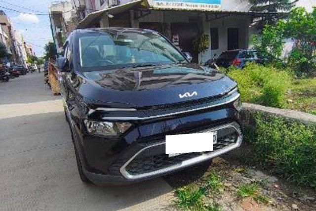 Kia Carens Premium Opt Second-hand 2024 Kia Carens Premium Opt for sale in Indore
