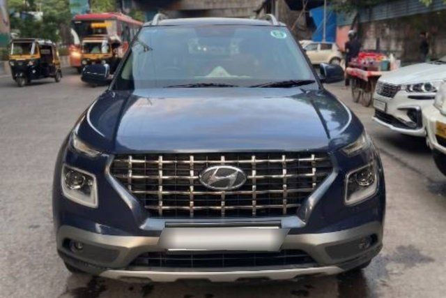 Hyundai Venue एसएक्स टर्बो Second-hand 2021 Hyundai Venue एसएक्स टर्बो for sale in Mumbai