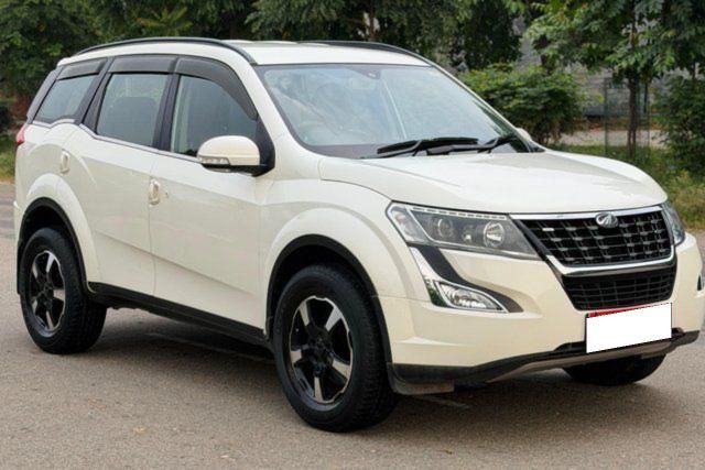 Mahindra XUV500 W7 BSIV Second-hand 2018 Mahindra XUV500 W7 BSIV for sale in Mohali