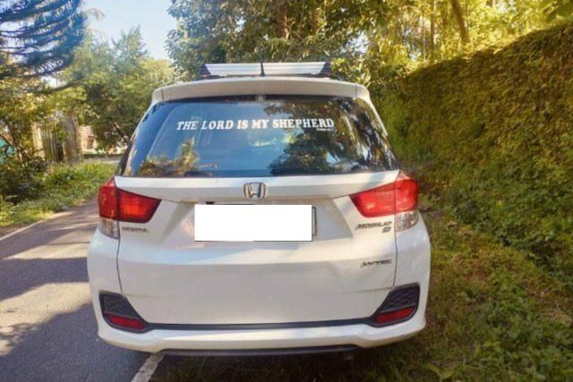 Honda Mobilio S i-VTEC Second-hand 2015 Honda Mobilio S i-VTEC for sale in Goa