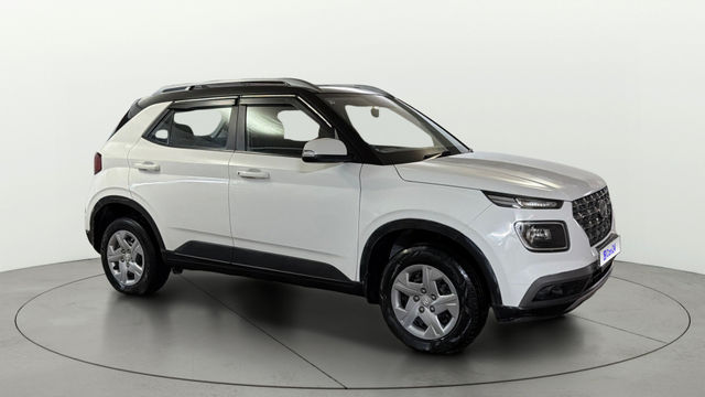 Hyundai Venue S Plus Second-hand 2021 Hyundai Venue S Plus for sale in Noida