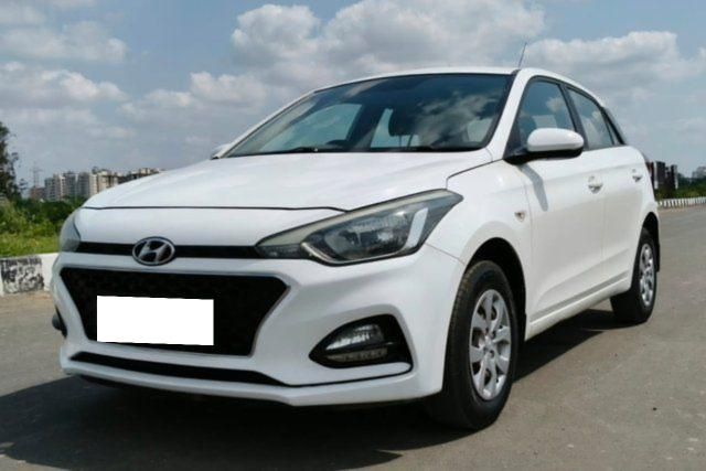 Hyundai i20 मैग्ना प्लस Second-hand 2020 Hyundai i20 मैग्ना प्लस for sale in Vadodara