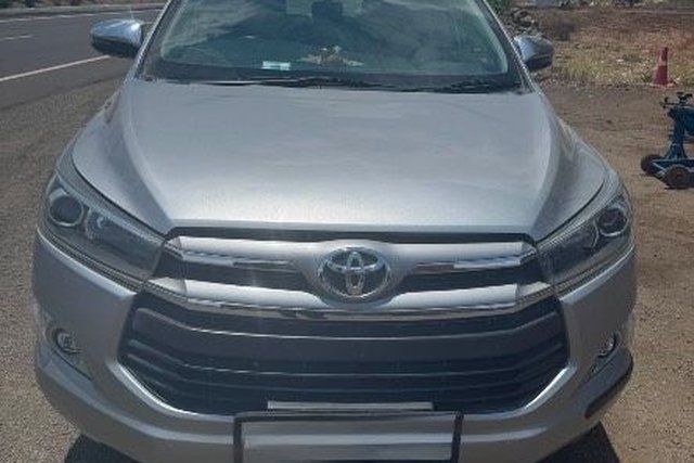 Toyota Innova Crysta 2.4 वीएक्स MT 8S बीएस4 Second-hand 2019 Toyota Innova Crysta 2.4 वीएक्स MT 8S बीएस4 for sale in Pune