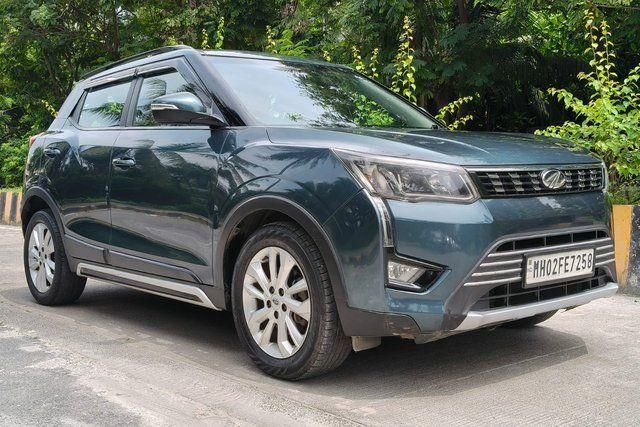 Mahindra XUV300 W8 AMT डीजल बीएस4 Second-hand 2019 Mahindra XUV300 W8 AMT डीजल बीएस4 for sale in Mumbai