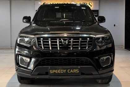 2025 Mahindra Scorpio N Z8L डीजल AT