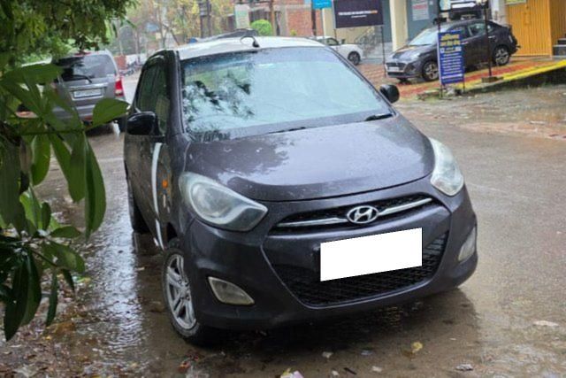 Second-hand 2012 Hyundai i10 Era for sale in Moradabad