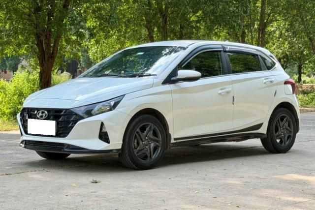 Hyundai i20 Sportz Second-hand 2023 Hyundai i20 Sportz for sale in Indore