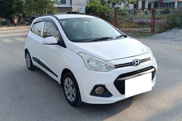 Hyundai Grand i10 स्पोर्टज़ Second-hand 2016 Hyundai Grand i10 स्पोर्टज़ for sale in Jaipur