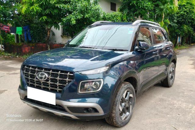 Hyundai Venue एसएक्स टर्बो बीएस4 Second-hand 2019 Hyundai Venue एसएक्स टर्बो बीएस4 for sale in Kolkata
