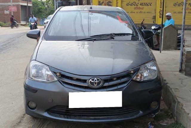 Second-hand 2013 Toyota Etios Liva Diesel for sale in Deoria