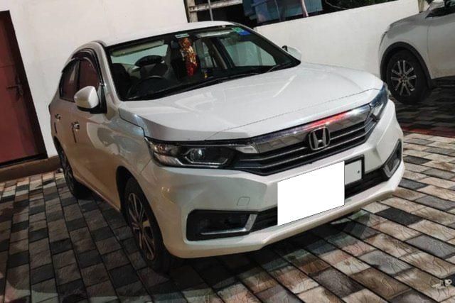 Honda Amaze 2nd Gen वीएक्स Second-hand 2024 Honda Amaze 2nd Gen वीएक्स for sale in Ganjam
