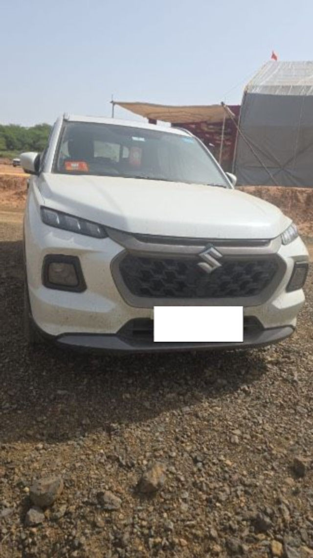 Second-hand 2024 Maruti Suzuki Grand Vitara Alpha Plus Hybrid CVT for sale in Kachchh