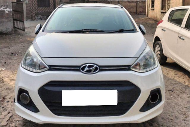 Second-hand 2016 Hyundai i10 स्पोर्टज़ 1.1L for sale in Fazilka
