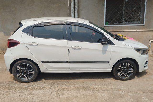 Tata Tiago एक्सजेड प्लस बीएस6 Second-hand 2021 Tata Tiago एक्सजेड प्लस बीएस6 for sale in Dhanbad