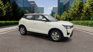 Used W6 AMT Sunroof BSVI