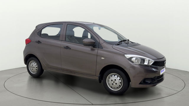 Tata Tiago 1.2 Revotron एक्सएम ऑप्शन Second-hand 2017 Tata Tiago 1.2 Revotron एक्सएम ऑप्शन for sale in Ahmedabad