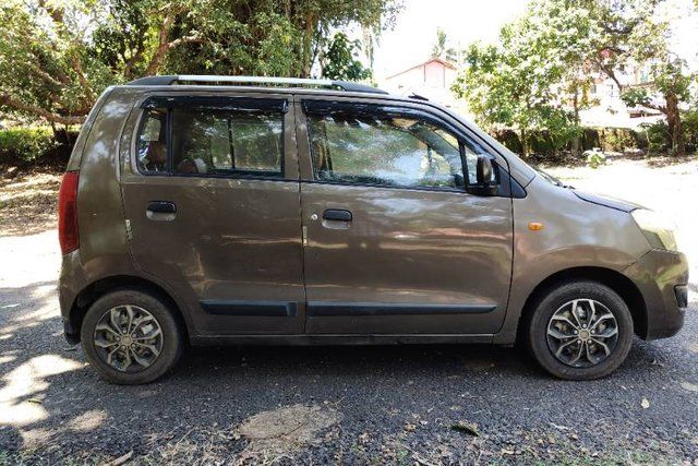 Maruti Suzuki Wagon R एलएक्सआई सीएनजी Second-hand 2014 Maruti Suzuki Wagon R एलएक्सआई सीएनजी for sale in Kudal