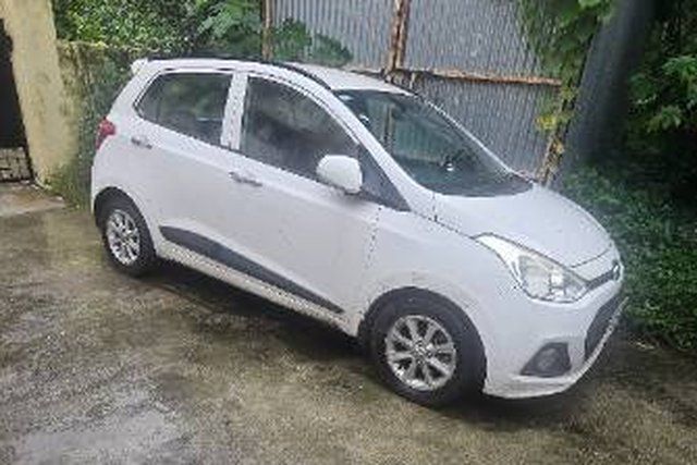 Second-hand 2015 Hyundai Grand i10 AT एस्टा for sale in Dehradun