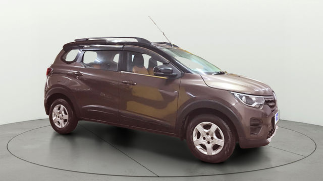 Renault Triber RXT BSVI Second-hand 2022 Renault Triber RXT BSVI for sale in Surat
