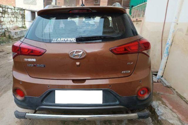 Hyundai i20 Active 1.4 SX Second-hand 2016 Hyundai i20 Active 1.4 SX for sale in Dholpur