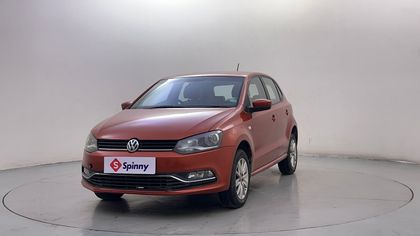 2014 Volkswagen Polo पेट्रोल हाईलाइन 1.2L