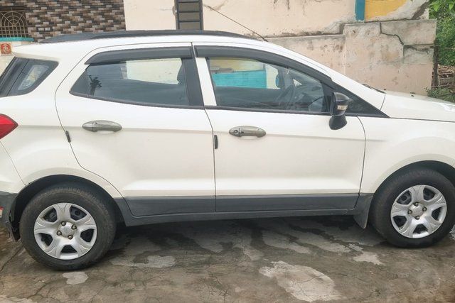 Second-hand 2014 Ford Ecosport 1.5 DV5 MT Ambiente for sale in Vizianagaram
