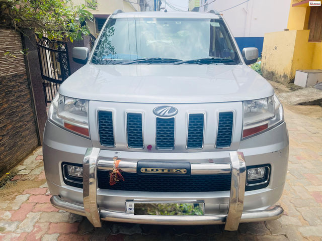 Mahindra TUV 300 T8 Second-hand 2015 Mahindra TUV 300 T8 for sale in Bhubaneswar