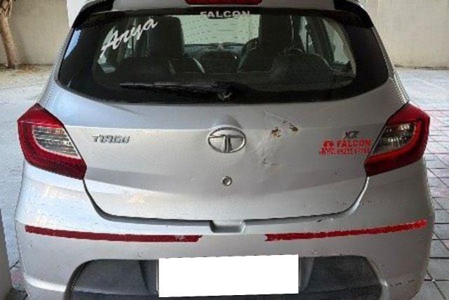 Tata Tiago 1.05 Revotorq एक्सजेड Second-hand 2017 Tata Tiago 1.05 Revotorq एक्सजेड for sale in Vadodara
