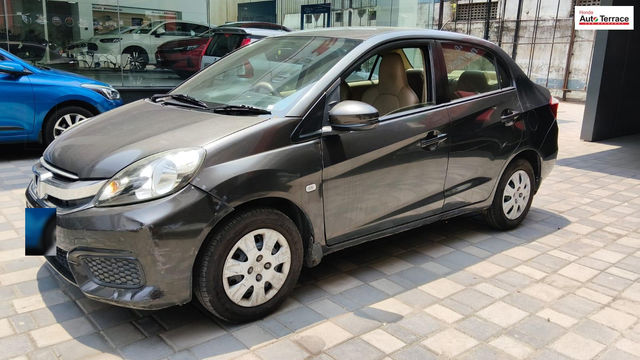 Second-hand 2016 Honda Amaze एस रेनफोर्स्ड पेट्रोल for sale in Chennai