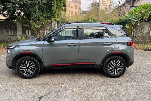 Hyundai Venue N Line N8 turbo DCT Second-hand 2024 Hyundai Venue N Line N8 turbo DCT for sale in Mumbai