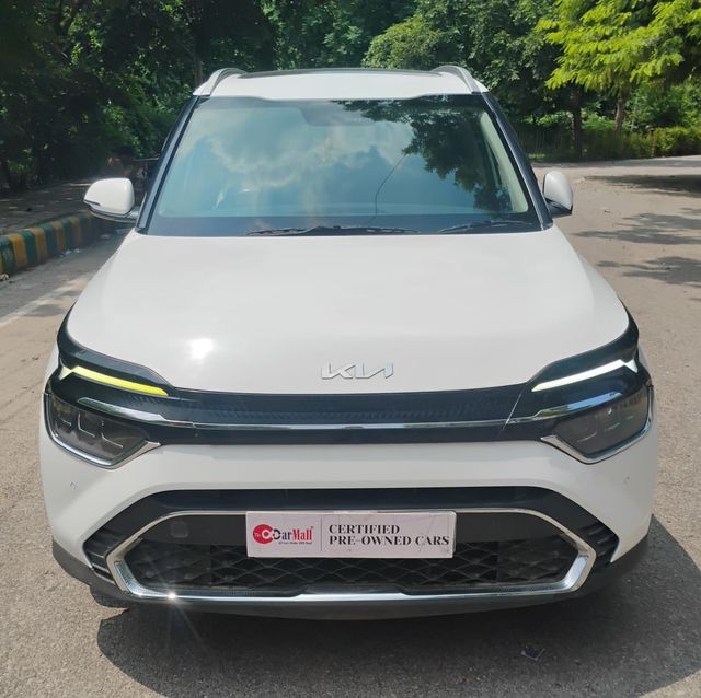 Kia Carens Luxury Plus 6STR Diesel BSVI Second-hand 2022 Kia Carens Luxury Plus 6STR Diesel BSVI for sale in Agra