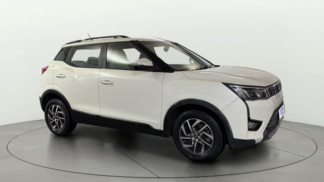 Mahindra XUV300 W8 Option AMT BSVI Second-hand 2022 Mahindra XUV300 W8 Option AMT BSVI for sale in Gurgaon