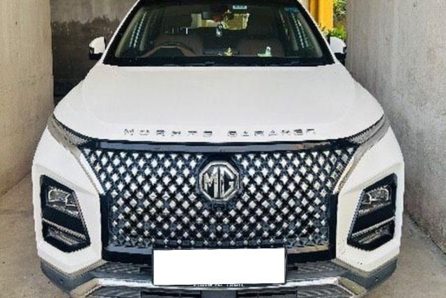 Second-hand 2024 MG Hector Plus Sharp Pro 7 Str 2023-2025 for sale in Kolkata