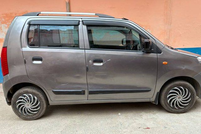 Second-hand 2013 Maruti Suzuki Wagon R एलएक्सआई सीएनजी for sale in New Delhi